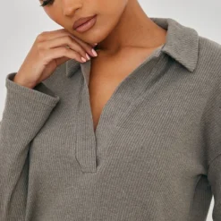 Robe Pull Oversize Côtelée Vert Sauge à Col En V -Pas Cher Robe Tendre Magasin 0a9bdb58f2eabb6f341ff3ab7a4e3342631ea6b9 cnb4462 4