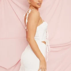 Robe Droite Volantée Blanche à Corset Lacé 6 Robe Droite Volantée Blanche à Corset Lacé -Pas Cher Robe Tendre Magasin 0c30d701fc36d08a026af2fffa41eb6515c91f97 cnd2345 2