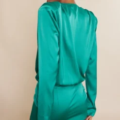 Robe Chemise Oversize Décolletée Satinée Verte à épaulettes 6 Robe Chemise Oversize Décolletée Satinée Verte à épaulettes -Pas Cher Robe Tendre Magasin 0e735a8a812e092f7b74cbf95edab76a9217d637 cnc7685 2