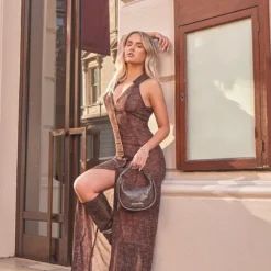 Robe Longue En Mousseline De Soie Chocolat Imprimé Croco