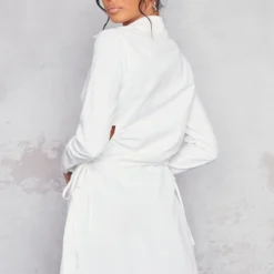 Robe Chemise En Maille Tissée Blanche Froncée à Découpes 6 Robe Chemise En Maille Tissée Blanche Froncée à Découpes -Pas Cher Robe Tendre Magasin 19270e236cd36476777315353c817002cd436418 cne1434 2