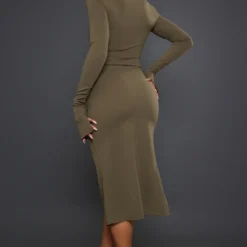 Robe Mi-longue Crêpée Kaki à Col Montant Et Manches Fendues -Pas Cher Robe Tendre Magasin 1d54da3739e294a0f60c61c1a0ce1d60623dc735 cnc7632 2