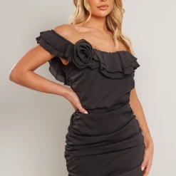 Robe Moulante Noire à Fleur Et Col Bardot -Pas Cher Robe Tendre Magasin 1d6de2f0be055cb12cb113e65ca4210228f18dcf cnd7556 3
