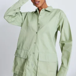 Robe Chemise Vert Sauge à Manches Longues Et Poches Cargo