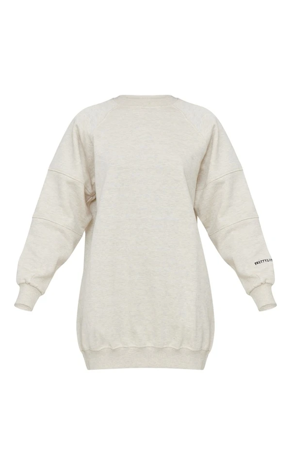 PRETTYLITTLETHING Robe En Sweat Avoine Oversize à Manches Raglan 5 PRETTYLITTLETHING Robe En Sweat Avoine Oversize à Manches Raglan – Image 5