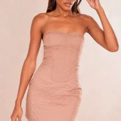 Robe Bustier Moulante Café Au Lait Matelassée à Armatures Et Détail Poches -Pas Cher Robe Tendre Magasin 251bcbcf2ae774b2e5dbf822139fc9ea985b2b69 cne3766 1