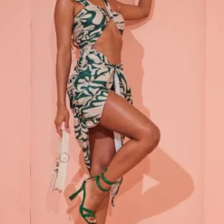 Robe Longue Asymétrique Vert Foncé Imprimé Abstrait à Découpes Et Dos Nu -Pas Cher Robe Tendre Magasin 2520cded084b903f47d705e6b928d75b6d5f7bce cmy6043 4