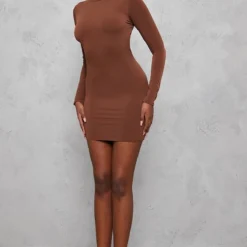 Robe Très Moulante Chocolat à Col Montant Et Dos Lacé -Pas Cher Robe Tendre Magasin 29ce7580bd96f578a599bf4955e42809c5798918 cnb8578 3