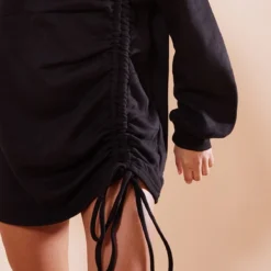 Robe Pull Oversize Noire En Sweat Froncé à Col Ras -Pas Cher Robe Tendre Magasin 2c451adcca42eb925ceb512f88e9f9e503b45f84 cnd1268 4