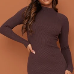Longue Robe Moulante En Maille Chocolat à Col Montant -Pas Cher Robe Tendre Magasin 3181358507f8f04fe9be36eadaf2ab1330b26c14 cmt4189 5
