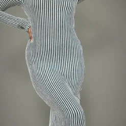 Robe Mi-longue Côtelée Bicolore Kaki à Col Montant 8 Robe Mi-longue Côtelée Bicolore Kaki à Col Montant -Pas Cher Robe Tendre Magasin 32f49dd47225d957a0b782549eb50649bb5aae85 cnc2875 4