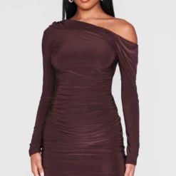 Robe Asymétrique Moulante Chocolat à Fronces 7 Robe Asymétrique Moulante Chocolat à Fronces -Pas Cher Robe Tendre Magasin 34059b5df13d517e4b83474032fe6da1566ecb9c cnc6169 3