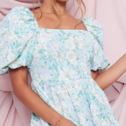 Robe Droite Fleurie Verte à Manches Bouffantes Et Taille Nouée -Pas Cher Robe Tendre Magasin 3658c9581a8f34d0bdce7231ad81601588958df6 cnc9971 4