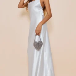 Robe Longue Satinée Argentée à Col Bénitier Nouée Dans Le Dos -Pas Cher Robe Tendre Magasin 38f8ea5cd47a5f723767ac0311aa0f10eb53aff3 cnc4536 3