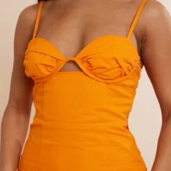 Robe Moulante En Maille Sergée Orange à Découpe Et Bonnets Froncés -Pas Cher Robe Tendre Magasin 39bc3f44c40c29ff106cd4448813cd06157936a7 cnd5410 4