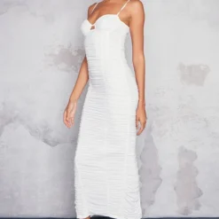 Robe Mi-longue En Mesh Blanc Froncé à Armatures Et Bretelles 7 Robe Mi-longue En Mesh Blanc Froncé à Armatures Et Bretelles -Pas Cher Robe Tendre Magasin 3b20ca4b27cd86bab698ce1393cba1f54ef110e1 cne3001 3