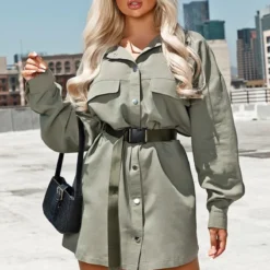 Robe Chemise Oversize Kaki Style Cargo à Boutons Pression 8 Robe Chemise Oversize Kaki Style Cargo à Boutons Pression -Pas Cher Robe Tendre Magasin 3c640400e07d5e720cf1e86130f637ddbdd4fb0b CMF1249 4