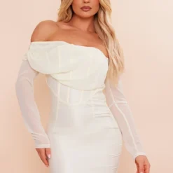 Robe Moulante Asymétrique En Mousseline De Soie Satinée Crème Drapée