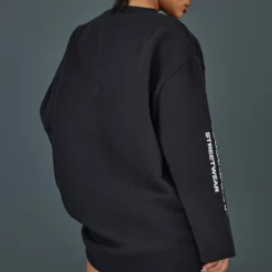 Robe Pull Noire Oversize à Col Rond Et Slogan Fearless -Pas Cher Robe Tendre Magasin 4528b8723c9719bd9b38498152823b76b225e692 cnc6646 2