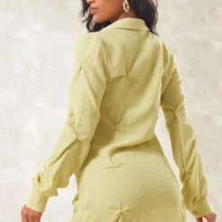 Robe Chemise Vert Olive Texturée Froncée à Boutons 6 Robe Chemise Vert Olive Texturée Froncée à Boutons -Pas Cher Robe Tendre Magasin 469eb9485802b1ec694e62d5d255be01f0e3eb84 cne1424 2