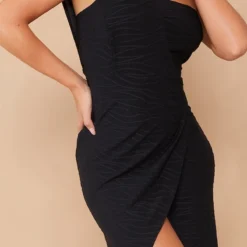 Robe Asymétrique Mi-longue Texturée Noire à Jupe Portefeuille Drapée -Pas Cher Robe Tendre Magasin 46da94f1e6ae8adbd3404b5aa3556e6a8f8ffd3f cna3564 4