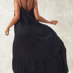Robe Longue Plissée Noire Superposée à Bretelles -Pas Cher Robe Tendre Magasin 480fbc4127375cd9b743abb4348302e4bff52943 cne1534 2