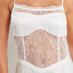 Robe Fendue Longue Blanche Satinée à Parties En Dentelle Et Bretelles -Pas Cher Robe Tendre Magasin 4d14acd5f1a7add984f44d9c775f57ad462282c0 cne2684 4