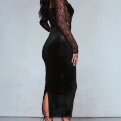 Robe Mi-longue Noire En Velours Et Dentelle à Corset Découpé 6 Robe Mi-longue Noire En Velours Et Dentelle à Corset Découpé -Pas Cher Robe Tendre Magasin 4f19c212b6a5ba0e5e13fd23b634244e4ef8dc89 cnb7423 2