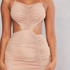 Robe Moulante En Mesh Froncé Café Au Lait Foncé à Découpes Et Bretelles Nouées 8 Robe Moulante En Mesh Froncé Café Au Lait Foncé à Découpes Et Bretelles Nouées -Pas Cher Robe Tendre Magasin 509d34cd5630373ac36831ab6f1c968791d08860 cnc2962 4