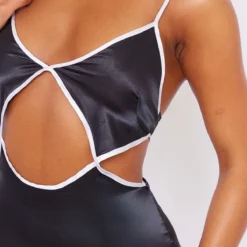 Robe Mi-longue Satinée Noire Découpée à La Taille à Bretelles -Pas Cher Robe Tendre Magasin 527d550b674bf3d5662bccadef81f3441da41556 cnd0610 4