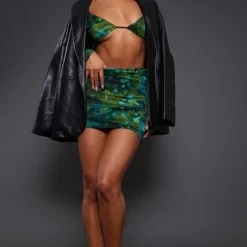 Robe Moulante En Mesh Vert Imprimé Abstrait à Manches Longues Et Découpes 7 Robe Moulante En Mesh Vert Imprimé Abstrait à Manches Longues Et Découpes -Pas Cher Robe Tendre Magasin 545ee22a6c1ec24160eeea608f968f84cb0c5ddf cnc2266 3