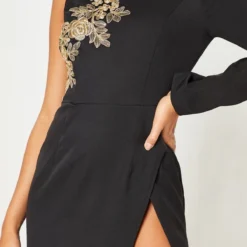 Robe Longue Noire Asymétrique à Col Haut Et Broderies -Pas Cher Robe Tendre Magasin 55f71deda1c734160817d3685ffe5d5a8ceee02f cly2727 5