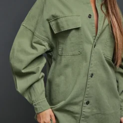 Robe Chemise En Jean Kaki Oversize -Pas Cher Robe Tendre Magasin 5b06436acc845628a5a0797a81cc30188e8ca230 cnb8465 4