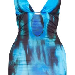 Robe Très Moulante Bleue Imprimé Abstrait à Décolleté Et Bretelles -Pas Cher Robe Tendre Magasin 5b5c6e547a3f34896340e0a543cf93b171f0081a cne7810 5