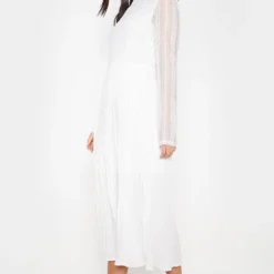 Robe Mi-longue Plissée Blanche à Dentelle -Pas Cher Robe Tendre Magasin 5dde4da8ef8c82a852c18d2f08963ea13ec53045 cma8560 4