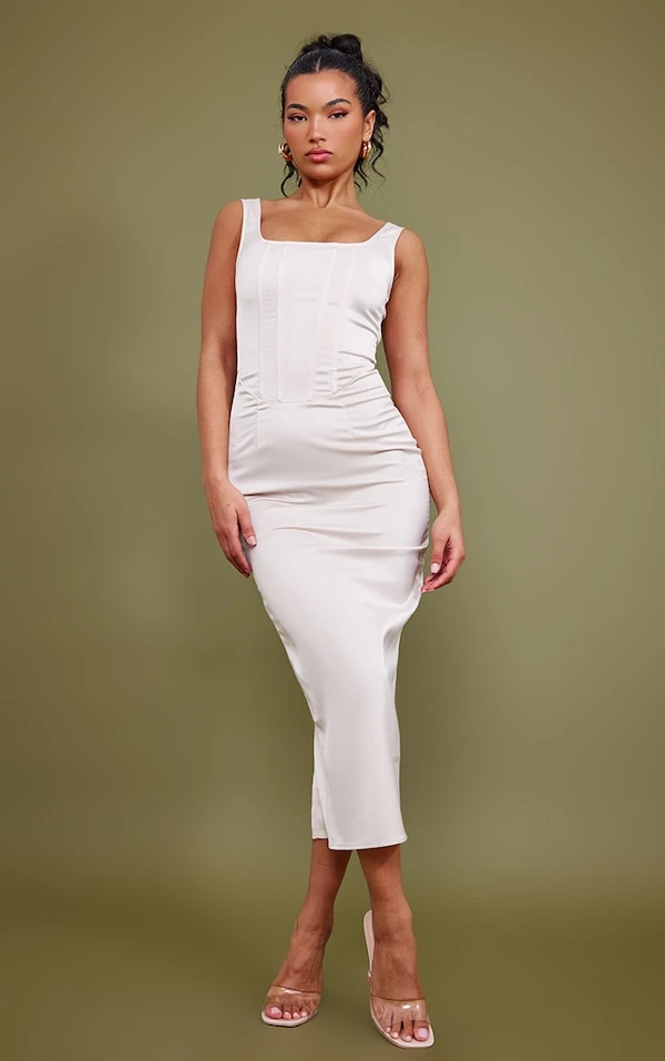 Robe Corset Longue Satinée Champagne à Col Carré 1 Robe Corset Longue Satinée Champagne à Col Carré