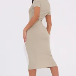 Robe Mi-longue Sable Pâle Côtelée à Col Ras-du-cou -Pas Cher Robe Tendre Magasin 67d2b70f802a8df7ffd907ece5668c91e0d92568 cnc8355 2