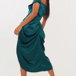 Robe Mi-longue Satinée Vert émeraude à épaules Dénudées Et Jupe Drapée -Pas Cher Robe Tendre Magasin 685105d03ebda5e974b558e0407ce734533f2b0a cmv8119 3