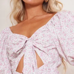 Robe Moulante Rose Fleurie Nouée Devant à Manches Bouffantes 8 Robe Moulante Rose Fleurie Nouée Devant à Manches Bouffantes -Pas Cher Robe Tendre Magasin 6db5ec5679e1717d03b05e5df6562b8cbdc06d81 cnd7538 4