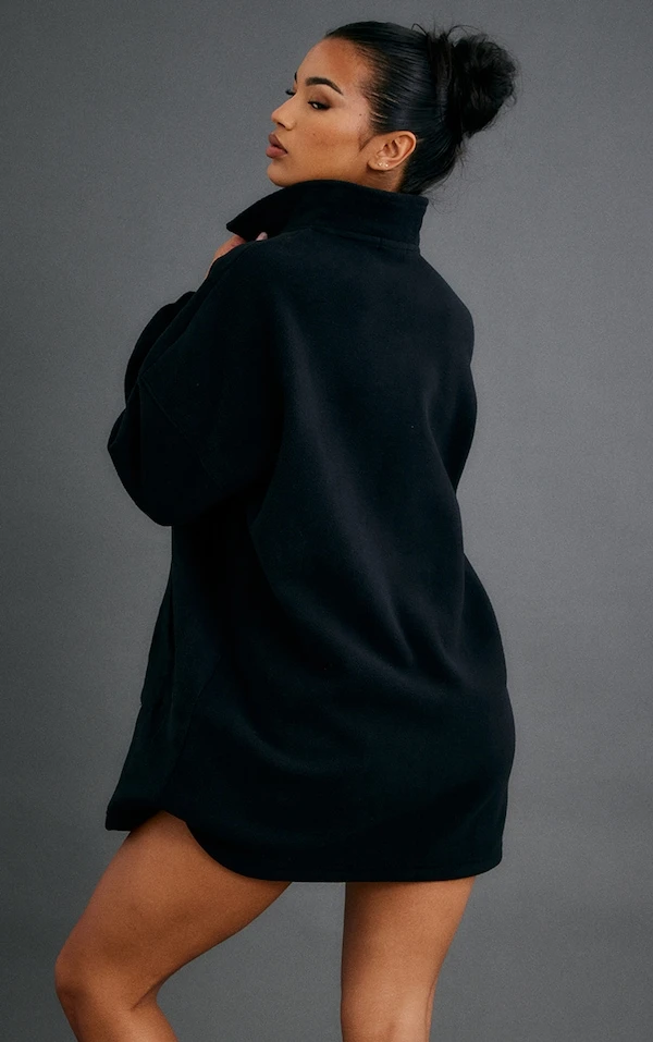 Robe Pull En Polaire Noire à Slogan Authentic Et Zip 2 Robe Pull En Polaire Noire à Slogan Authentic Et Zip – Image 2