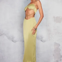 Robe Longue Satinée Vert Olive à Découpes Et Bretelles -Pas Cher Robe Tendre Magasin 728a2b678c0f607448b37699fcafe7a59dc68901 cne1426 3