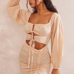 Robe Moulante Effet Lin Gris Pierre Froncée à Découpes