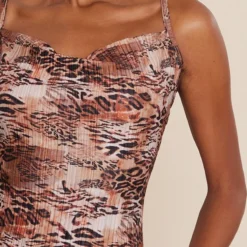 Robe Moulante Plissée Imprimé Léopard Marron à Col Bénitier Et Bretelles 8 Robe Moulante Plissée Imprimé Léopard Marron à Col Bénitier Et Bretelles -Pas Cher Robe Tendre Magasin 766b5790430987f7a9e28d2f1d21b7e200a1aa9d cnd2255 4