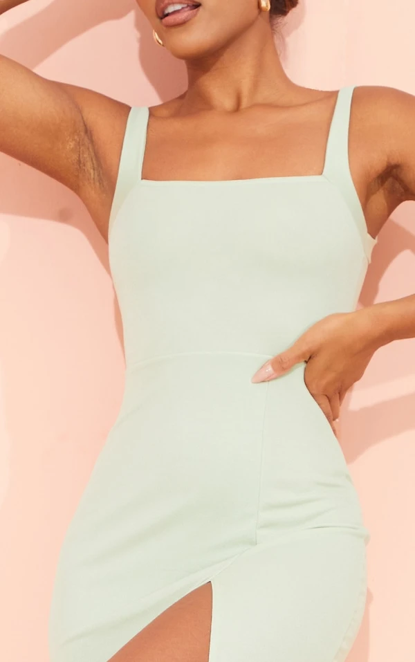 Robe Longue Vert Sauge à Col Droit 4 Robe Longue Vert Sauge à Col Droit – Image 4