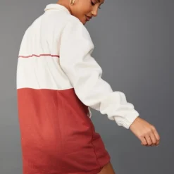 Robe Pull Crème à Doublure En Polaire Avec Col Et Parties Contrastantes -Pas Cher Robe Tendre Magasin 7b7c7f072e0d2a5fc5ffec619d109fc0706e0c4c cnc6640 2