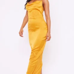 Robe Longue Satinée Mandarine Brodée Fleurie à Col Bénitier -Pas Cher Robe Tendre Magasin 7f2c745b71bd4a87dfd5c238907c4d00d2797c67 cnd7527 3