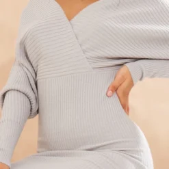 Robe Pull Cache-coeur Grise à épaules Dénudées -Pas Cher Robe Tendre Magasin 83a257087bcd7a9e5a285cbe572afd6946689af2 cmu0239 5