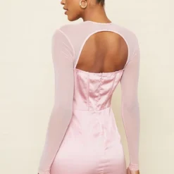 Robe Moulante Satinée Rose à Manches En Mesh Détail Crochets & Oeillets Et Dentelle -Pas Cher Robe Tendre Magasin 851660bf1cd53958c22420012606b0c9b897d861 cnd0375 2