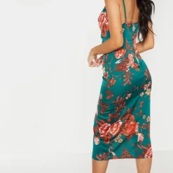 Robe Mi-longue Satinée Vert émeraude Imprimé Floral à Col Bénitier 6 Robe Mi-longue Satinée Vert émeraude Imprimé Floral à Col Bénitier -Pas Cher Robe Tendre Magasin 85865f93a20684e36de5a87efd60346b6c8334f2 cmc7925 2