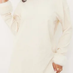 Robe Pull Oversize En Velours Côtelé Crème à Manchettes En Fausse Fourrure 8 Robe Pull Oversize En Velours Côtelé Crème à Manchettes En Fausse Fourrure -Pas Cher Robe Tendre Magasin 8787f2e7b86b13b4c7ec350016db8ffdc0bd9707 cnb1548 4